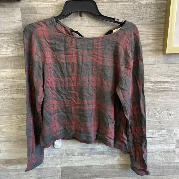 Cloth and stone top sz small - Picture 2 of 4